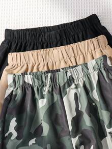 SHEIN 3 件装年轻男童休闲宽松口袋松紧腰短裤，适合日常穿着