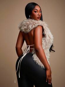 Radiana 大码女装秋冬优雅华丽性感基础款无袖背心，修身显瘦，仿皮草蓬松外套，时尚百搭，适合夜店、休闲、外出等各种场合，凸显身材，修饰身形，适合嘻哈、休闲、街头风、西部风、音乐节、复古、极简主义、演唱会、嘉年华派对、度假村、郊游、假期、假日、约会之夜、聚会、生日、单身派对、休息、锐舞派对、简约、时尚、俱乐部、可爱、休闲、购物、街头服饰、外出、Y2K、Y3K等风格，易于搭配皮草 - 卡其色 - 查看 2