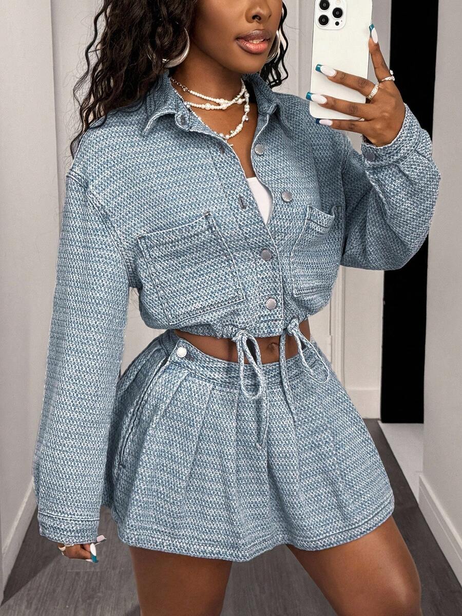 Slaydiva Women's Denim Jacket Long Sleeves Cropped Jacket Textured Fabric Light Blue Going Out Fashionable Double Pocket Drawstring Denim Jacket Y2K Jacket