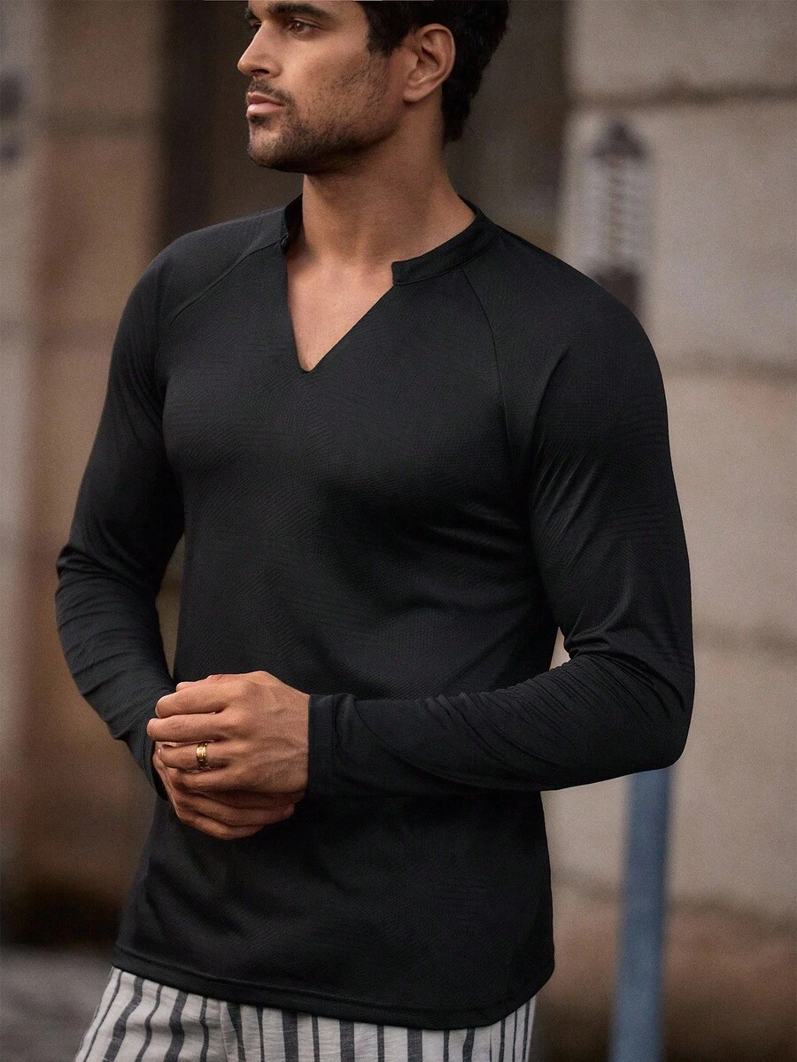 Manfinity NXTstreet Men's Casual Raglan Sleeve V-Neck Long Sleeve T-Shirt, Fall - Black - View 1