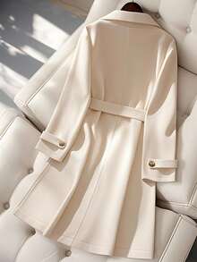 GlowEve CURVE Veste style anglais croisée pour femmes grandes tailles, polyvalente et pour un style casual chic en automne/hiver. Vêtement simple et assorti pour les femmes en saison automnale - Nude - Voir 2