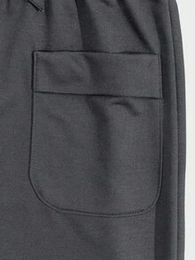 RueChic Men 2pcs Pack Cargo Pockets Drawstring Waist Regular Shorts - Multicolor - View 4