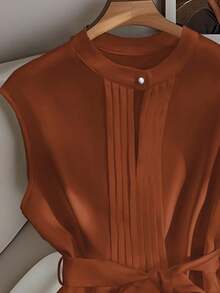 GlowEve CURVE Elegant Summer Vacation Shirts For Plus-Size Ladies - Coffee Brown - View 6
