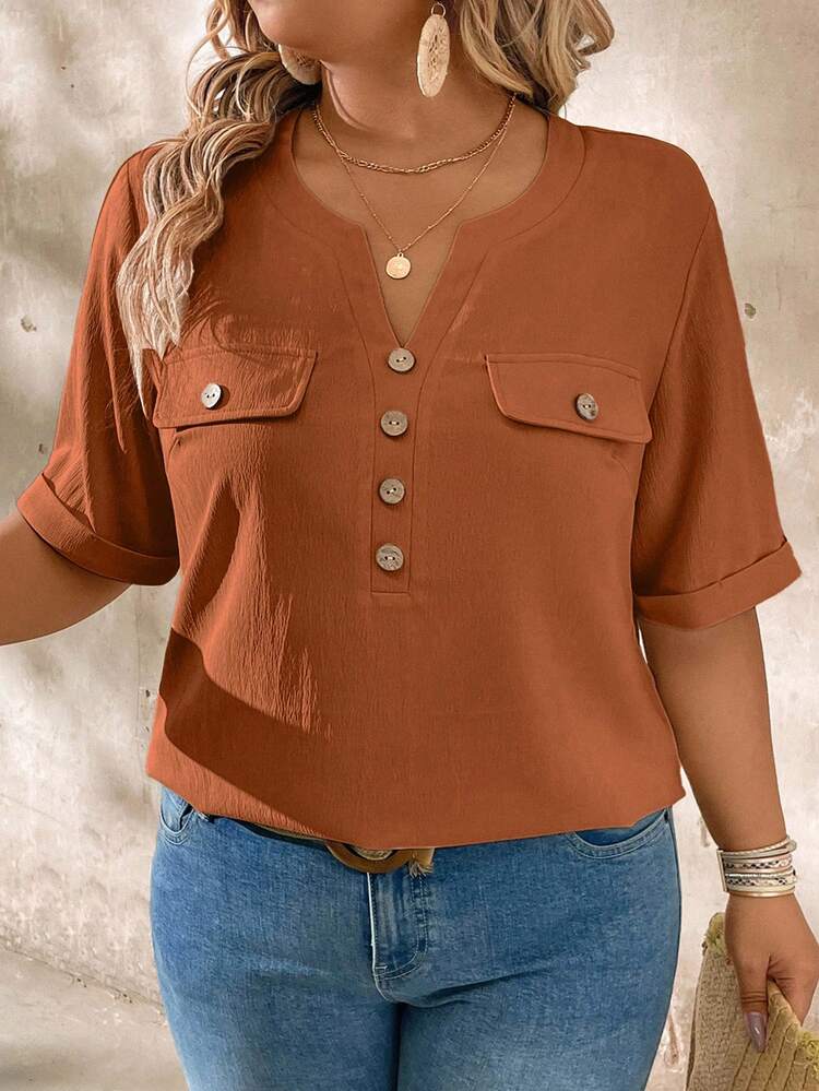 EMERY ROSE Camisa de manga corta con cuello en pico, decoración de botones de madera, talla grande y casual - Óxido marrón - Añade 5