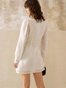 Cévolie 女式白色刺绣长袖迷你连衣裙