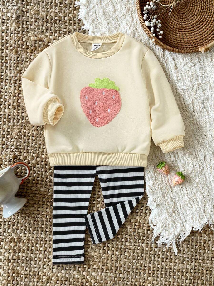 SHEIN 女婴幼儿/新生儿 0-3 岁春夏休闲可爱水果草莓印花圆领长袖运动衫 + 罗纹紧身打底裤套装 - 杏色 - 查看 1