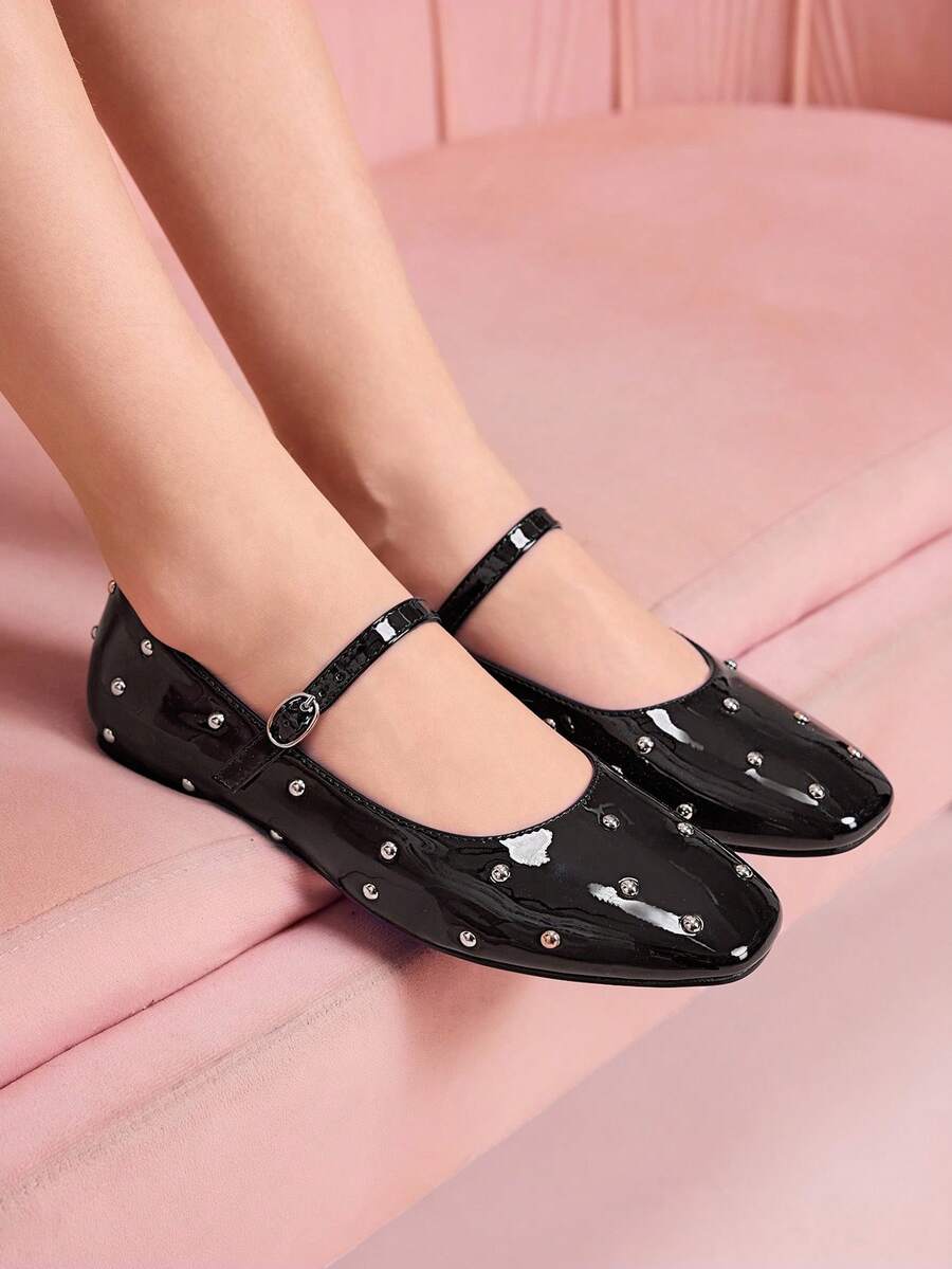CUCCOO DOLLMOD Women's Rhinestone Decor Glossy Buckle Design Flat Casual Shoes - Black - View 1