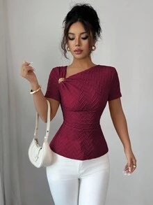 Elenzga Áo thun tay ngắn họa tiết nút vàng hồng 3D cổ bất đối xứng thanh lịch dành cho nữ - Đỏ - Xem 6