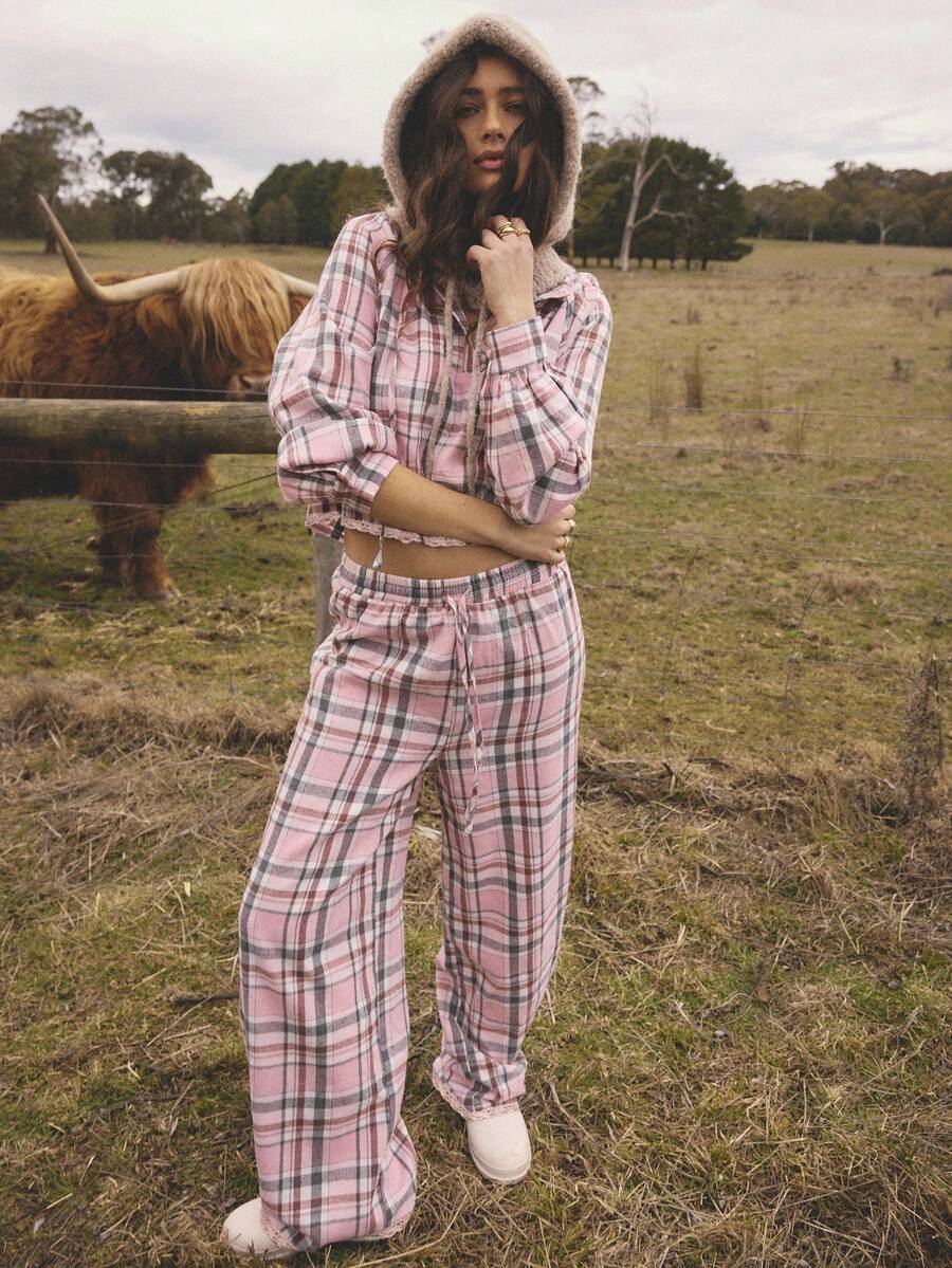 Aralina 睡衣秋冬可爱舒适柔软拉绒法兰绒格纹纽扣门襟衬衫和阔腿裤带系带两件套睡衣套装 - 彩色 - 查看 1