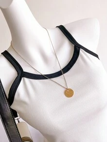 少女休闲百搭无袖上衣，修身撞色针织吊带背心，天蓝色/浅蓝色，适合外出、度假、上学、春夏穿着，白色露脐上衣