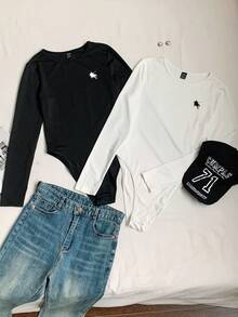 SHEIN BASICS 2 件套休闲简约风格“Old Money”黑白小马标志图案长袖圆领紧身衣，百搭分层单品，适合秋冬季 - 彩色 - 查看 7