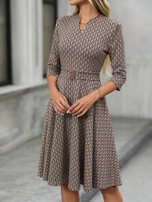 EMERY ROSE 女式秋季优雅通勤 V 领无袖高腰及膝连衣裙，经典派对礼服，婚礼宾客礼服，别致礼服，优雅晚礼服 - 卡其色 - 查看 5