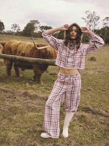 Aralina 睡衣秋冬可爱舒适柔软拉绒法兰绒格纹纽扣门襟衬衫和阔腿裤带系带两件套睡衣套装 - 彩色 - 查看 3