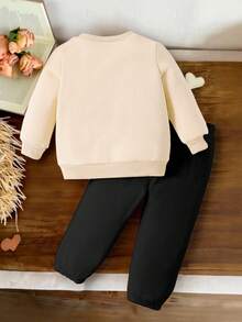 SHEIN 2件套女婴时尚简约彩虹心形字母印花圆领长袖卫衣和裤子套装，适合秋冬季外出 - 彩色 - 查看 2