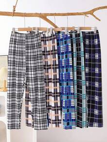 5-częściowy zestaw spodni chłopięcych w kratę. Ten zestaw spodni sprawdzi się w okresie dojrzewania, zarówno w domu, jak i na co dzień. Prosty krój ułatwia dopasowanie, pozwalając chłopcom emanować modą i energią w domu. Spodnie nadają się na każdą porę roku, wykonane z elastycznej i oddychającej dzianiny. Można prać w pralce, wygodne w noszeniu i łatwe w pielęgnacji (5 sztuk sprzedawanych oddzielnie). - Wielokolorowe - Zobacz 3