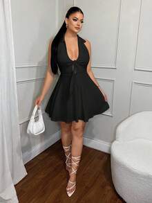 SHEIN SXY 前部打结挂脖 A 字迷你裙 - 黑色 - 查看 4