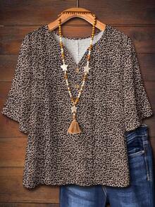 EMERY ROSE Plus Size Women's Leopard Floral Print Beige Button Down Short Sleeve Casual Shirt,Summer Boho Vacation Country Resort Bohemian Chic Blouses - Multicolor - View 1
