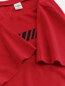 SHEIN 2 件套 Tween Boy 霓虹色字母图案 T 恤和慢跑裤套装 - 紅色 - 查看 11