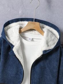 Conjunto informal de niño preadolescente con estilo universitario, sudadera con capucha de pana y forro polar, adecuado para otoño/invierno, uso escolar y al aire libre