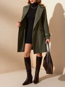 Cappotto elegante da donna con cintura e fibbia dettagliata, colore verde