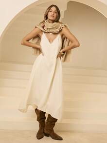 Aralina 蕾丝边吊带缎面宽松优雅长裙 - 米色 - 查看 6