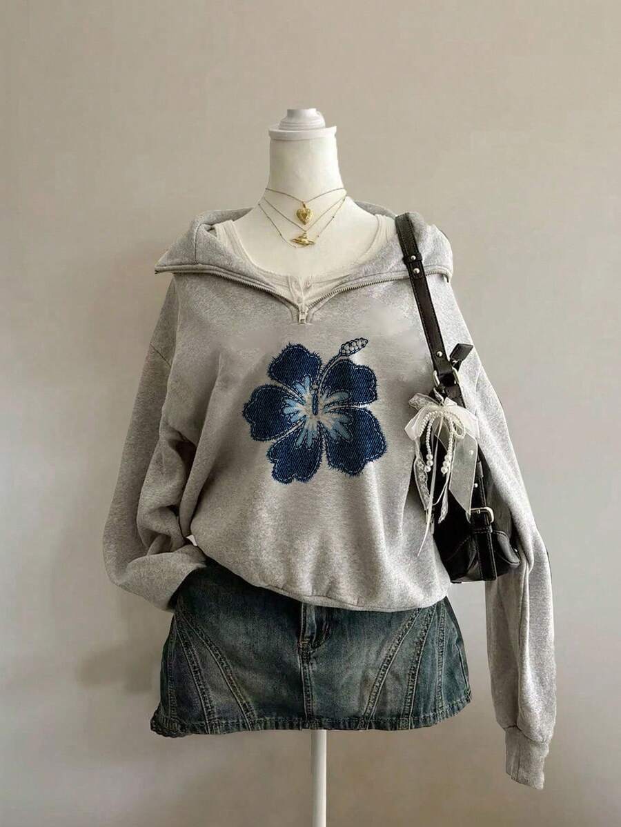 SHEIN Attitoon 女士宽松半拉链芙蓉花印花别致高领羊毛衫，适合秋冬季街头、外出和机场穿着 - 灰色 - 查看 1