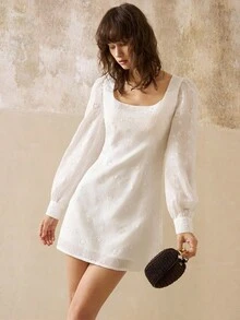 Cévolie 女式白色刺绣长袖迷你连衣裙