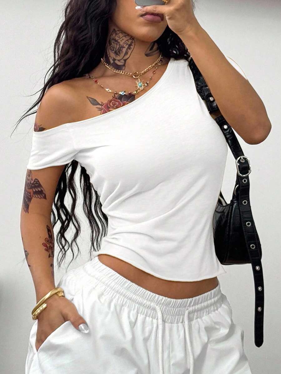 Coolane 女款四季街頭風休閒極簡純色不對稱肩性感修身白色T恤,秋季 - 白色 - 查看 1