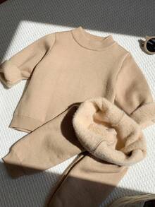 SHEIN 男婴针织加厚毛衣套装，保暖内衬卫衣和裤子套装，舒适休闲日常穿着，适合室内、室外、运动、聚会、秋冬季节度假穿着。幼儿针织两件套，秋冬季幼儿服装，婴儿针织套装，两件套针织套装，婴儿高领毛衣，秋季