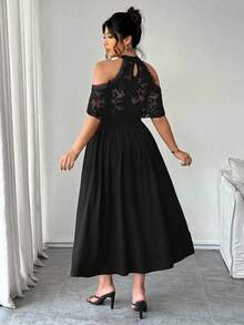 Elenzga 加大码 V 领蕾丝拼接弹力针织面料露肩短袖荷叶边饰腰部喇叭下摆休闲度假派对中长连衣裙 - 彩色 - 查看 2