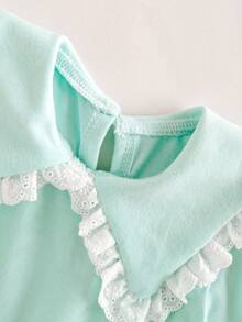 4pcs Newborn Baby Outfit Set - Cute Peter Pan Collar White Lace Romper, Hat, Swaddle Blanket, Mittens Fall Winter