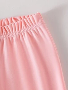 Conjunto de 2 peças para meninas, composto por calça flare vermelha de manga comprida com textura listrada em tricô e camiseta com estampa de cereja. Roupa casual e confortável, perfeita para o outono/inverno. - Branco - Ver 8