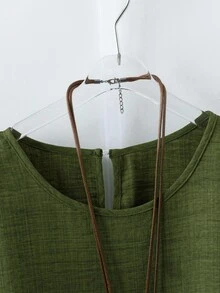 Linhara Conjunto Casual de 2 Peças em Algodão e Linho Texturizado Confortável para Mulheres Plus Size, Top de Manga Longa e Calça com Gola Redonda, Minimalista e Fashion, Ideal para Primavera/Outono - Verde Militar - Visão 3