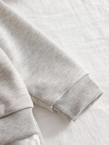 SHEIN 2 件套年轻男孩休闲燕麦色 Polo 领运动服上衣 + 裤子套装，舒适服装适合日常穿着和外出，适合上学、秋冬季 - 淺灰色 - 查看 8
