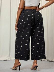 SHEIN PETITE CURVE Damen Große Größen Frühling und Sommer Mode Lässig Locker Bequem Kühle Tägliche Vielseitige Schwarze Kleine Blumen Textur Stoff Elastischer Bund Weite Bein Hose, Damen Unterteil, Weite Hose, Süßer Sommer, Europäischer Sommer, Urlaub, Flughafen für Frauen