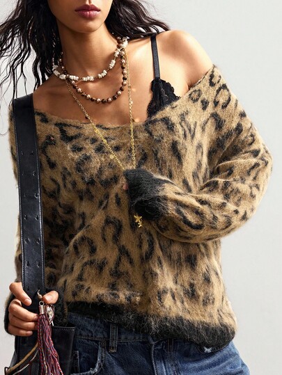 Bohemela Boho Autumn/Winter Outerwear, Women's Vintage Red Leopard Print Oblique Shoulder Loose Knit Pullover V Neck Fuzzy Sweater, Western Country Style Concert Vacation, Suitable For Vacation & Daily Wear & Back To School, Christmas, New Year