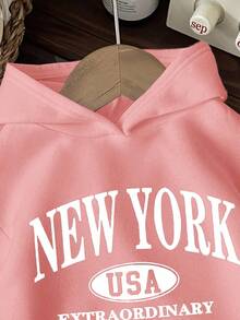 SHEIN Leap Crew 青少年女孩復古紐約字母圖案休閒寬鬆連帽粉色秋冬衛衣 Y2K 開學季畢業季運動衫 - 粉色 - 查看 3