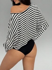 SHEIN MOOSTA 女士休闲宽松条纹不对称肩部短款蝙蝠袖T恤 - 黑與白 - 查看 2