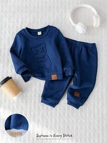 Cozy Pixies 2 pezzi Set di maglia a girocollo a maniche lunghe con motivo a rilievo di orsetto cartoni animati e pantaloni con vita elastica e polsini alla caviglia per bambini/bambine, con fodera in pile caldo, adatto per autunno/inverno, comodo, versatile, casual, carino, design semplice, adatto per interno, esterno, uso quotidiano, sport, gioco, festa, Ognissanti, Natale, Capodanno, ritorno a scuola