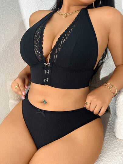 SHEIN 2pcs Plus Size Romantic Lace Front Closure Lingerie Set