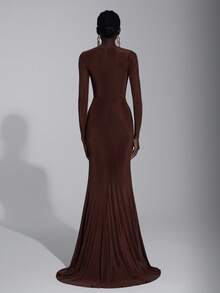 Elitara Robe élégante à manches longues avec encolure en V en maille transparente élastique marron, avec détail froncé à la taille, accent métallique 3D floral à la taille, silhouette sirène, convient pour les sorties, les vacances, les mariages, les événements formels