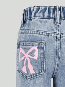 SHEIN Playful Pals Kleine Mädchen Leichte blaue süße rosa Schleife Muster Elastische Taille Lässig Weite Bein Verwaschen Jeans Hose