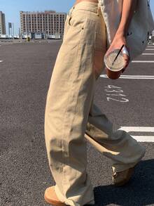 Livesso Women's Solid Color Loose Casual Jeans With Decorative Topstitching