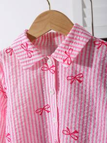 少女休闲时尚甜美翻领长袖修身竖条纹蝴蝶结印花纹理面料衬衫，适合返校季、秋冬季穿着。 - 粉色 - 查看 3