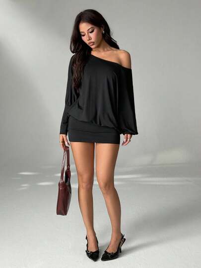 SHEIN PETITE Vestido mini ajustado de manga larga con hombros descubiertos, estilo urbano para festivales de música, vestidos de verano para mujeres