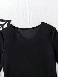 女士时尚万圣节秋冬荷叶边领长袖短款上衣搭配松紧腰万圣节主题骷髅、城堡、星星和月亮印花宽松下摆裙子，2 件套 - 黑色 - 查看 6