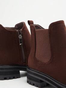 Solezae Women's Minimalist Comfortable Zip-On Lug Sole Low Heel Chelsea Booties