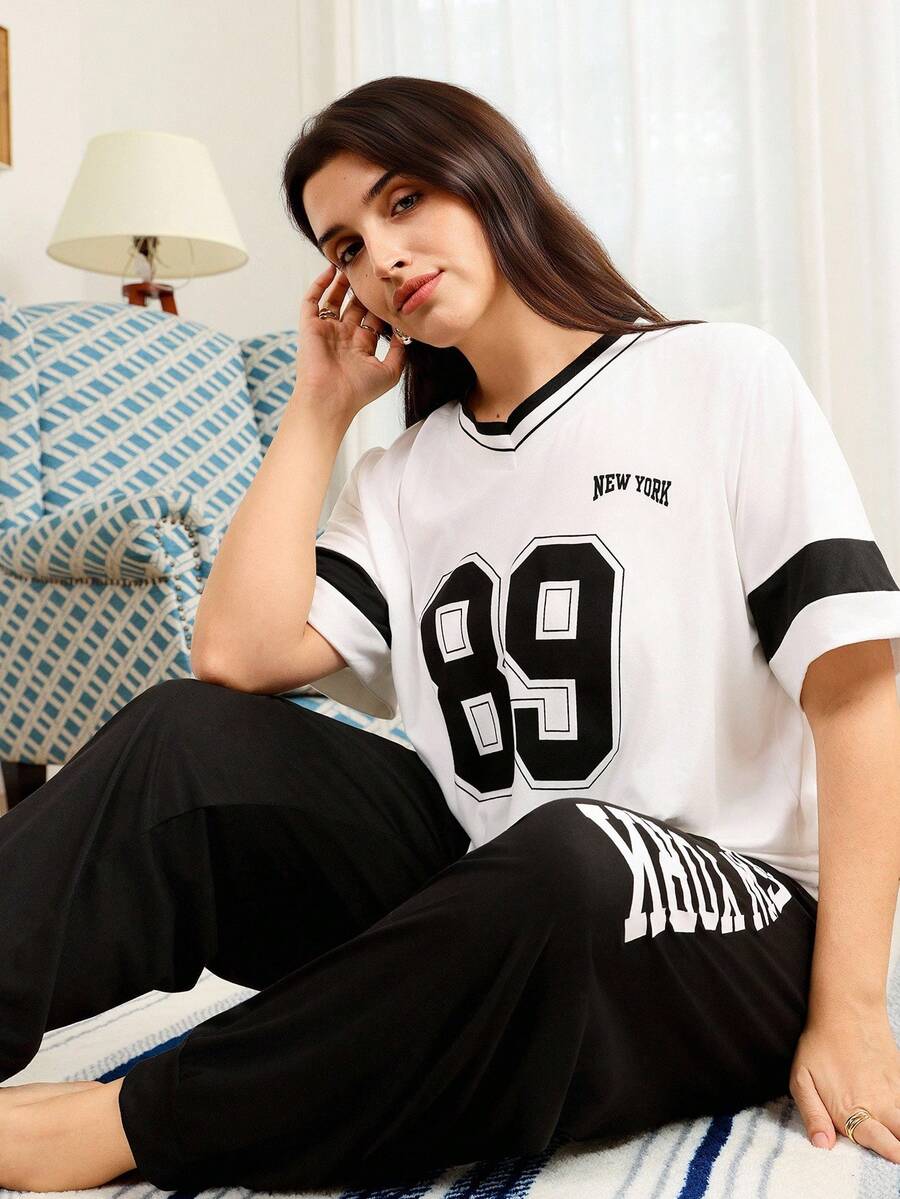 加大码不对称彩色正面和数字印花短袖白色上衣、字母印花裤睡衣套装 - 白色 - 查看 1