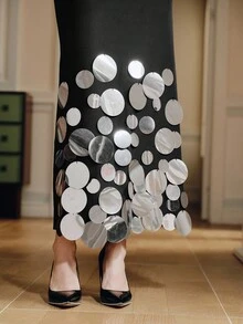 Anewsta Women's High-End Fashion Sequin Backless Slit Hem Straight Skirt - Black - View 4