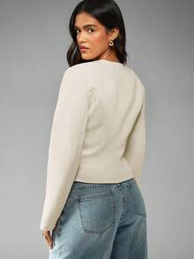 MISSGUIDED 无领短款西装外套办公室装专业商务休闲双纽扣结构肩部贴合腰部工作服秋春系列 - 奶油色 - 查看 2